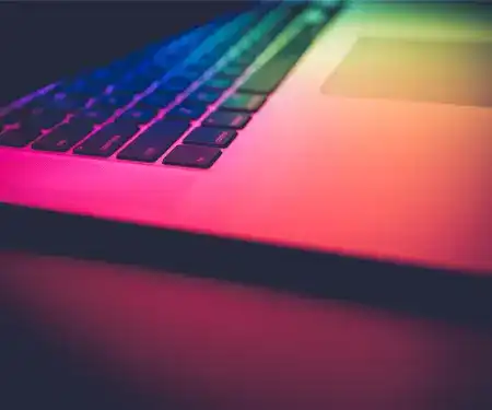 Como atrair mais visitantes para meu site recém-criado?