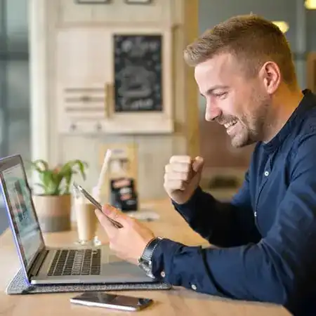 Qual é a melhor empresa que cria sites em 2023?