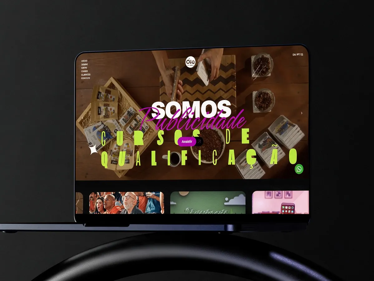 Site da Óia, produtora de filmes e publicidade, com vídeo na abertura, em notebook